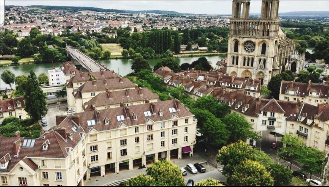 Verdun Mantes-la-Jolie Exterior foto